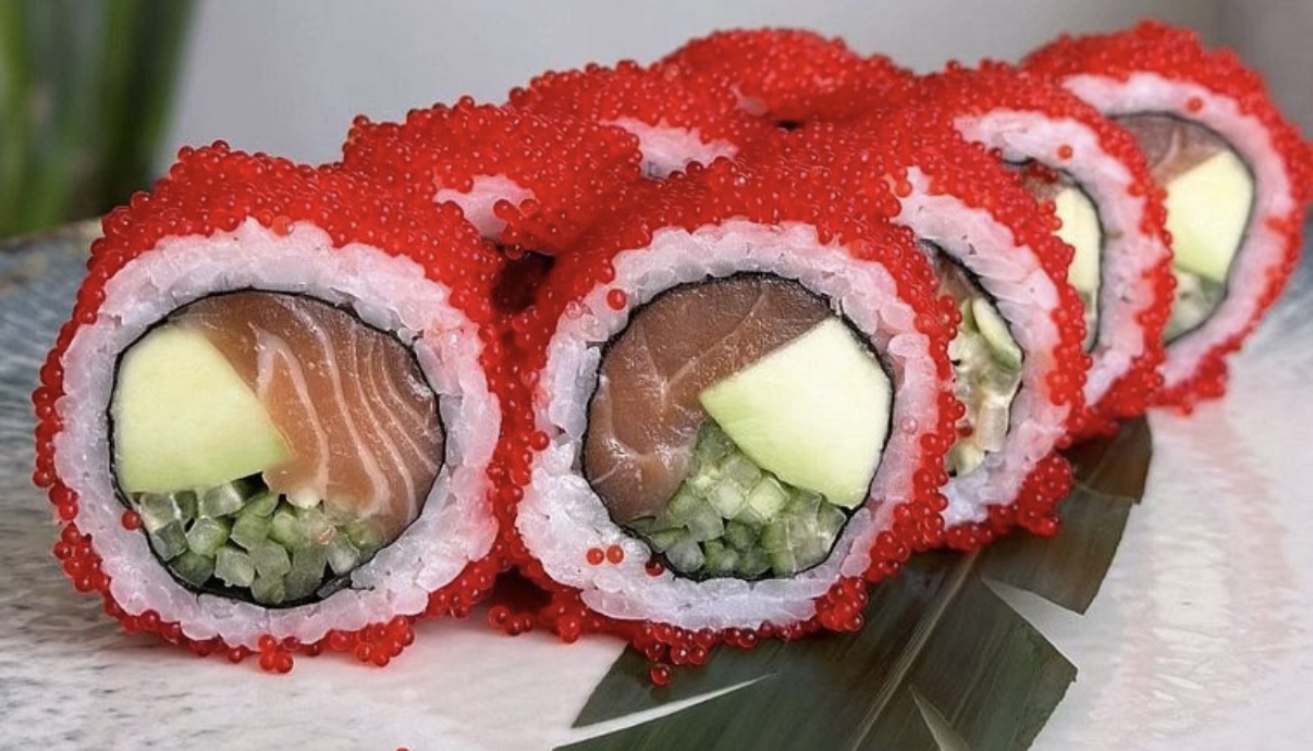 Co wybrać: pojedyncze rolki czy zestaw? Praktyczny przewodnik dla zamawiających sushi we Wrocławiu post thumbnail image