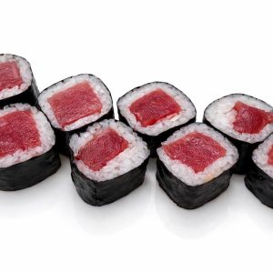 Hosomaki tuńczyk 8 szt.( Nori, ryż, serek, tuńczyk, sriracha)
